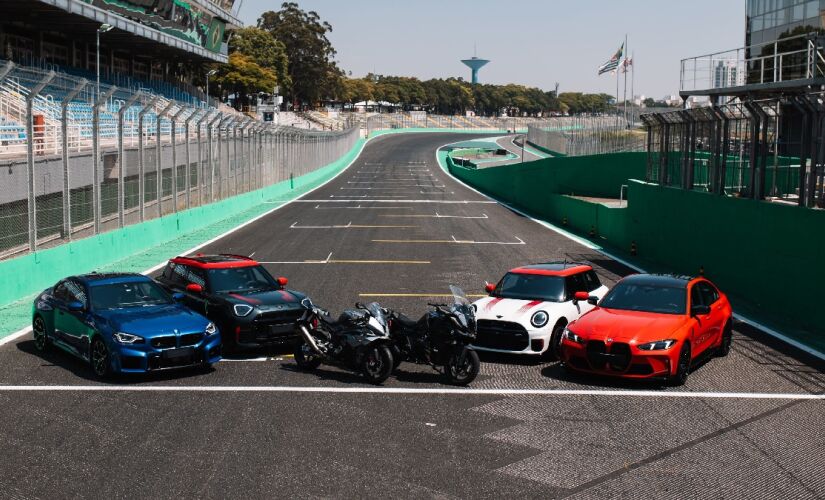 Público conferiu esportivos como o M2 CS, o Mini John Cooper Works e a nova R 1300 RT fabricada em Manaus