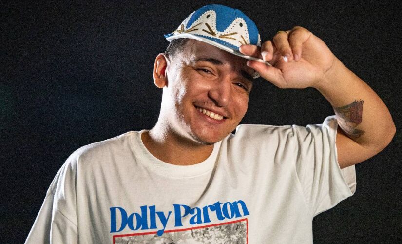 Artista afirma que arquitetos ignoraram pedido por casa com alpendre e apresentaram modelos típicos do condomínio de luxo