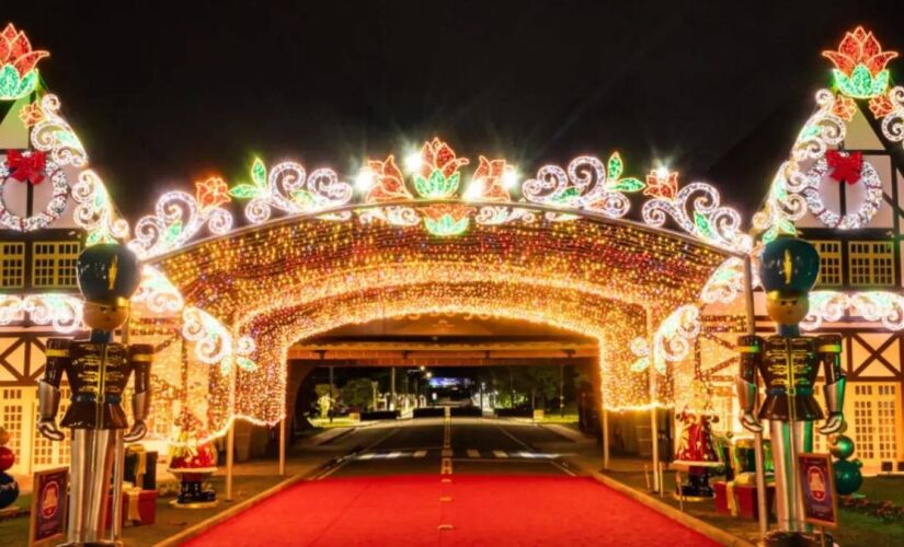 Decoração temática, corrida de Natal, trilhas e hospedagem de alto padrão para quem quer fugir do litoral