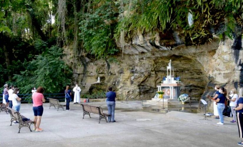 Implemento garante acesso pleno a formações geológicas, trilhas, museus e à réplica da Gruta de Lourdes, ampliando o potencial turístico da cidade