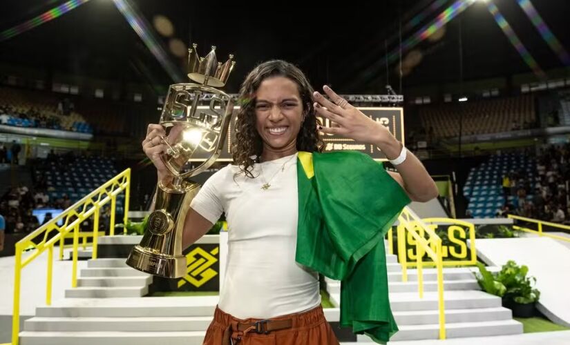 Rayssa Leal é tetracampeã do SLS Super Crown