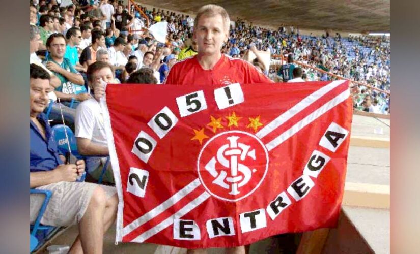 Algumas torcidas chegaram a levar cartazes pedindo a derrota da própria equipe para que um rival saísse prejudicado