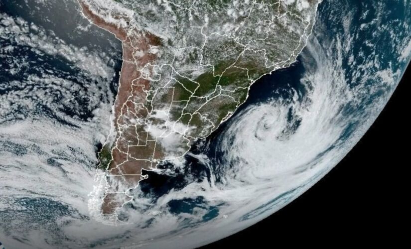 Vídeo da Nasa mostra um espiral de nuvens na região sul do Brasil