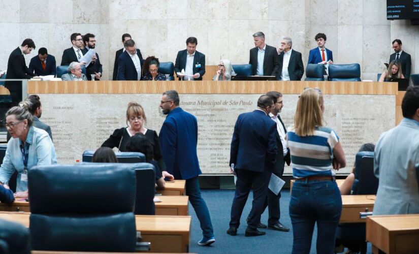 Sessões que discutiram o projeto foram marcadas por defesas e críticas ao texto