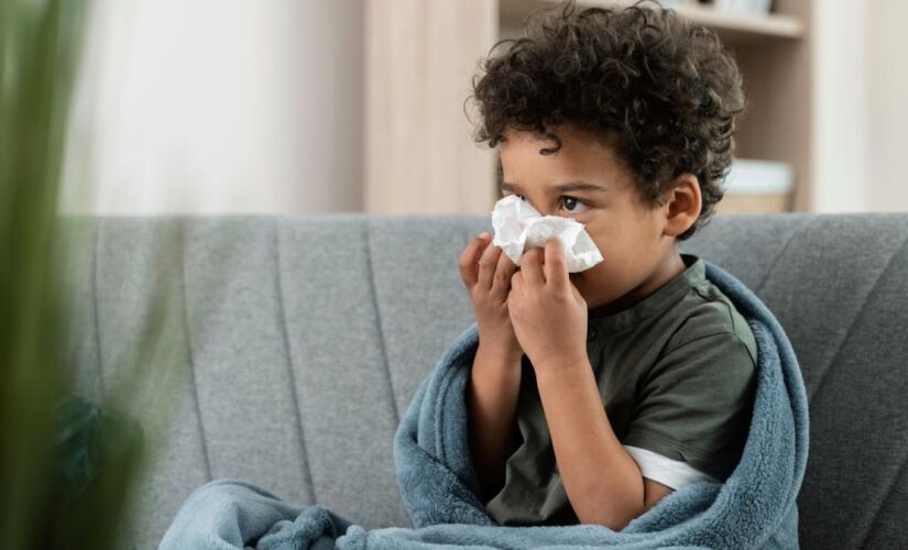 Receita popular para gripe e resfriado, o xarope caseiro pode ajudar a soltar secreções, mas deve ser usado com cuidado e nunca em menores de 1 ano