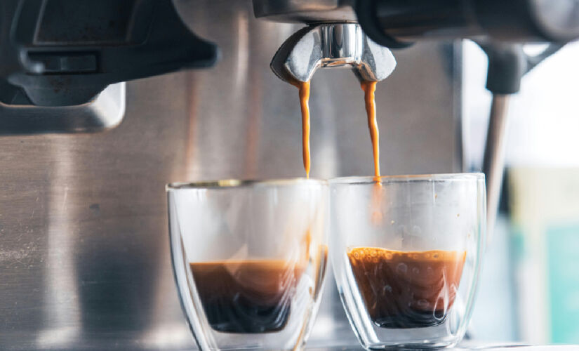 Novo estudo mostra que a cafeína pode ajudar o cérebro a recuperar memória prejudicada pela falta de sono