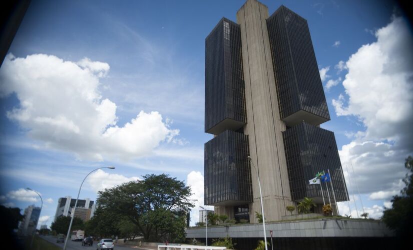 Banco Central mant&eacute;m juros b&aacute;sicos no menor n&iacute;vel da hist&oacute;ria 