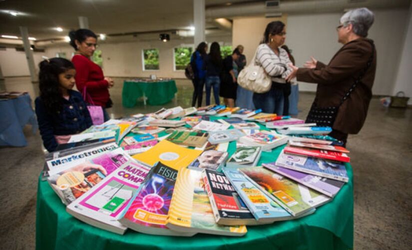 Feira de Troca de Livros volta divulga&ccedil;&atilde;o Prefeitura de Praia Grande 