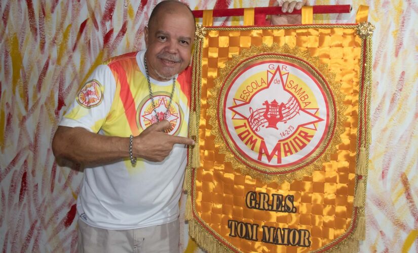 Jura, diretor de Carnaval, está em busca de título inédito à escola