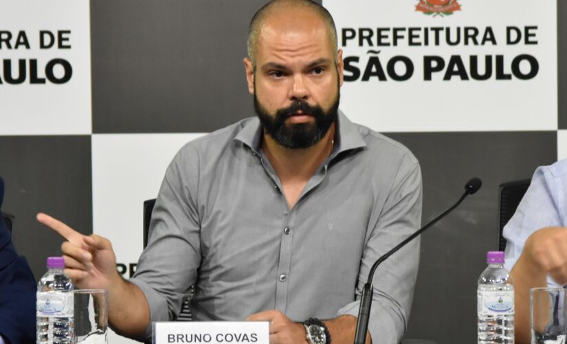Cerca de 90 mil imóveis tiveram aumento de até 50% nos impostos; o prefeito disse a vereador que se tratava de legislação