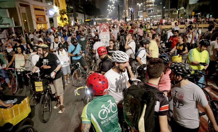 Em 2007, a Praça do Ciclista foi oficializada por lei com o nome atual; o local é ponto de encontro de atos públicos