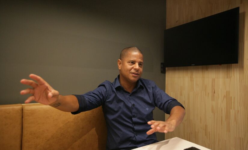 Em visita à Gazeta, o ex-jogador falou sobre seus projetos e lembrou dos momentos vitoriosos e polêmicos da carreira