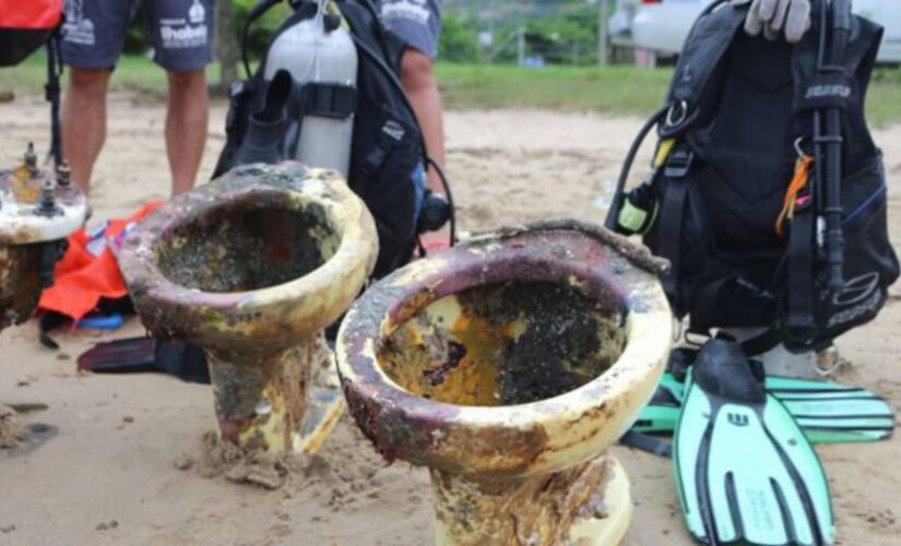 As equipes recolheram 170 quilos de materiais, como vasos sanitários, pneus e canudinhos