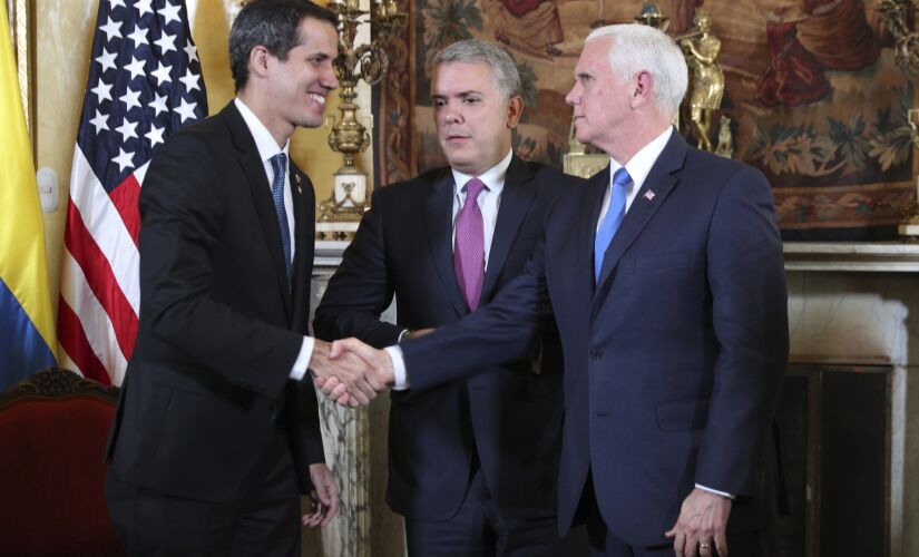 Juan Guaidó, Ivan Duque, presidente da Colômbia e, o vice-presidente dos EUA, Mike Pence