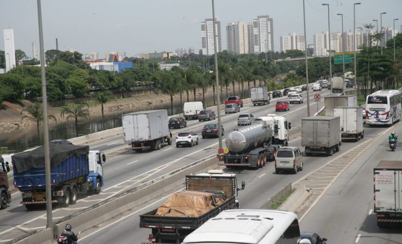A ideia é que uma empresa terceirizada faça a gestão e manutenção das vias, pontes e viadutos