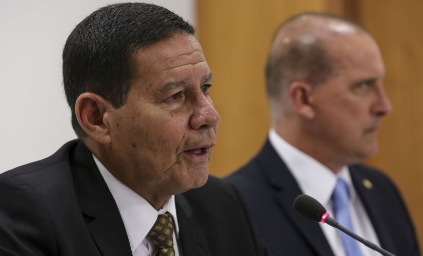O vice-presidente Hamilton Mourão disse nesta quarta-feira lamentar o ataque em escola de SP 