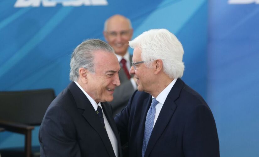 Ex-presidente Michel Temer e  ex-ministro Moreira Franco foram denunciados por corrupção
