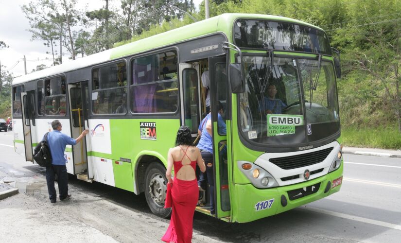 A demanda diária da cidade de Embu das Artes é de aproximadamente 55 mil passageiros