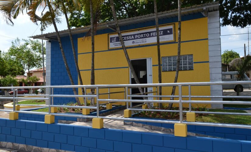 A unidade de Porto Feliz é equipada com cinco computadores conectados com internet de alta velocidade 