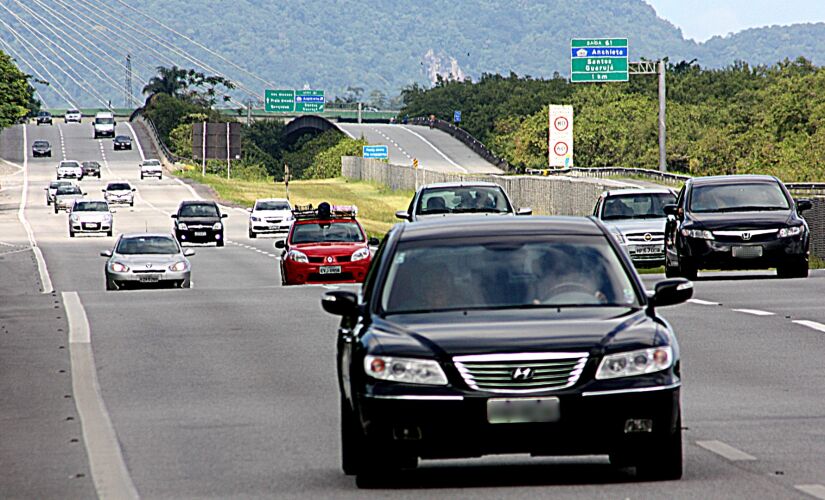 Operação da Artesp encontrou irregularidades verificadas na SP-150 (rodovia Anchieta)