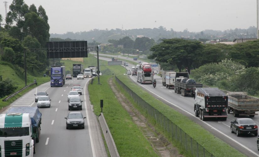 Segundo a Autopista Régis, nessa quinta-feira, o maior período de congestionamento será das 16h às 22h
