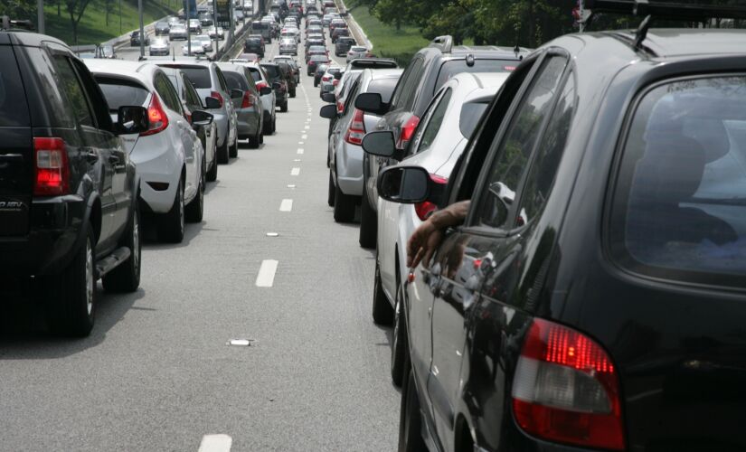 As sextas-feiras são os dias mais congestionados tanto na Capital quanto na Grande São Paulo 