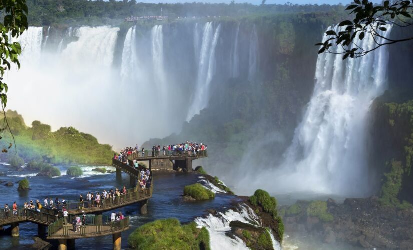 Foz do Iguaçu está na tríplice fronteira do Brasil com Argentina e Paraguai, no centro geográfico do Mercosul 