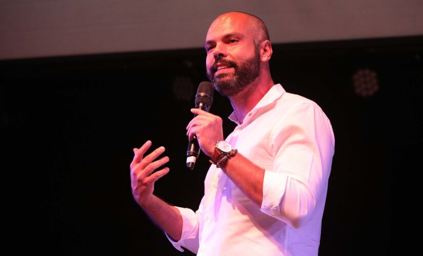O programa do prefeito Bruno Covas pretende tapar 38 mil buracos em 40 dias; MP quer mais informações sobre o projeto
