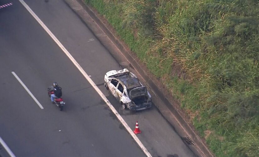 O acidente ocorreu na madrugada desta quinta-feira, na 
altura do km 42 da rodovia Anhanguera, no sentido São Paulo