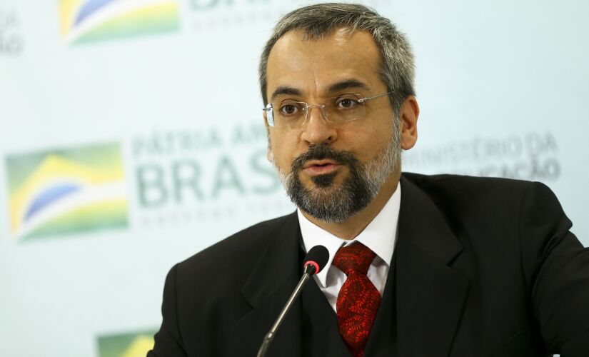 Atual ministro anunciou que a pretensão é a de fazer a avaliação universal e uma vez por ano