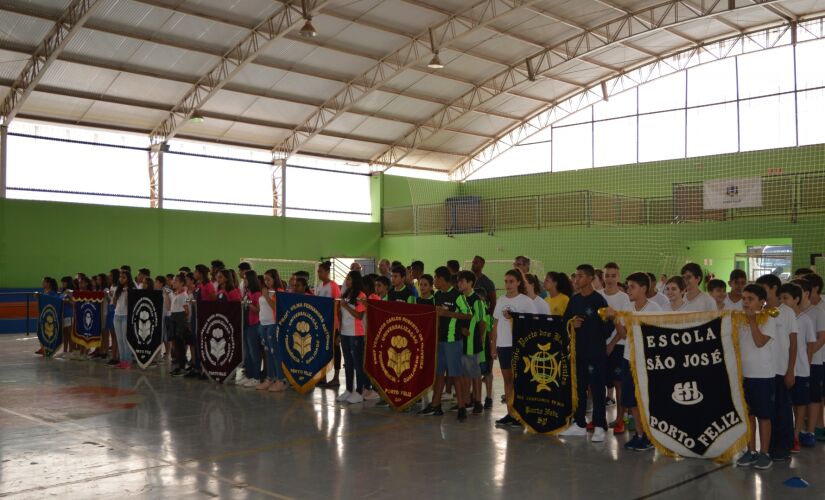 Na última sexta-feira, foi realizada a abertura dos Jogos Escolares de Porto Feliz 2019; oito escolas vão participar do evento 