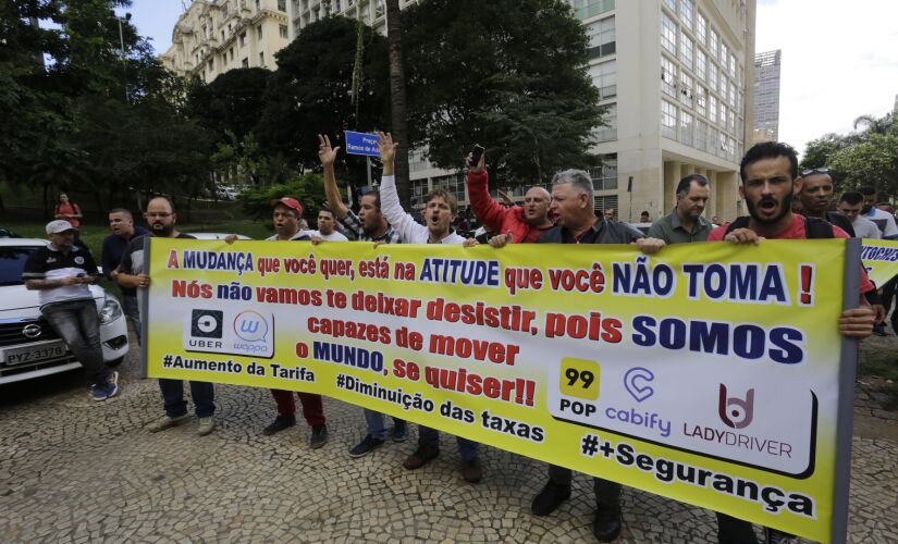 No protesto no centro da Capital, motoristas reivindicaram melhores pagamentos por corrida