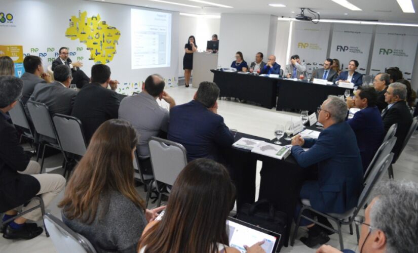 FAZENDA DE S&Atilde;O CAETANO PARTICIPA DE F&Oacute;RUM NACIONAL SOBRE REFORMA TRIBUT&Aacute;RIA