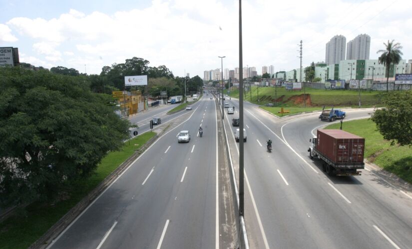 Atualmente circulam  pela rodovia Régis Bittencourt (BR-116),
no trecho de Taboão da Serra, cerca de 13 mil carros por dia