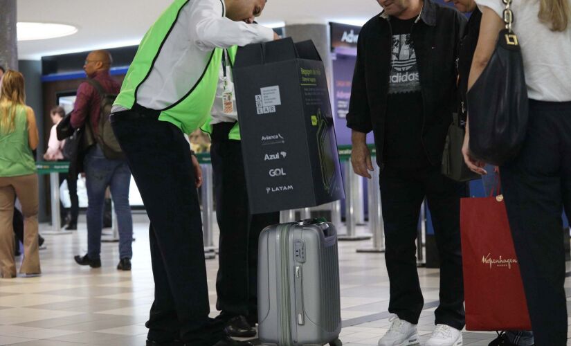 As medidas adotadas foram determinadas por um conjunto de normal da Anac e seguem os padrões internacionais