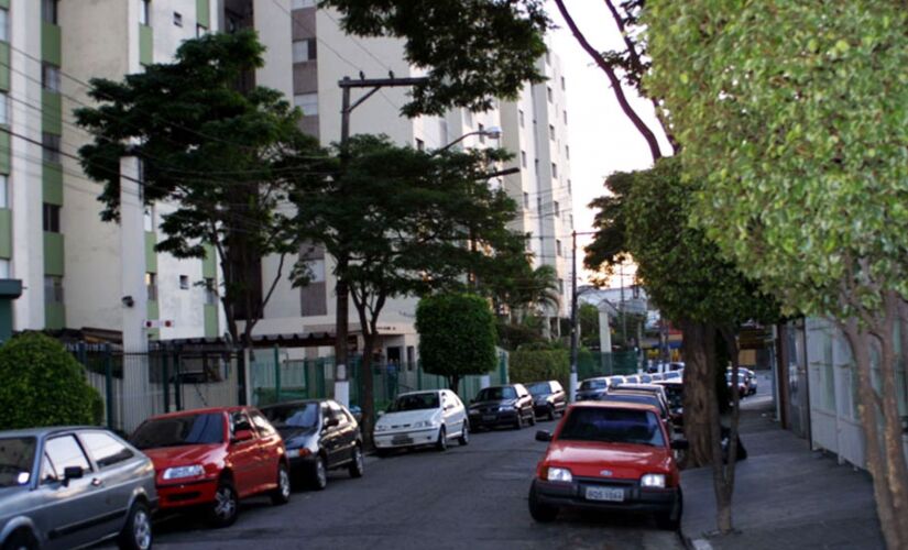 Moradores de um condomínio no Parque Santos Dumont, em Taboão da Serra, estão sem água há quase uma semana