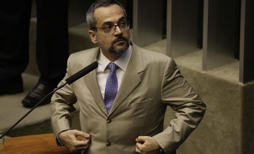 O ministro da Educação, Abraham Weintraub, disse que o atual governo não pode ser responsabilizado pelo cenário atual