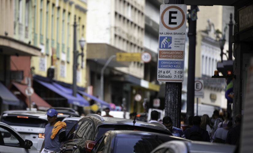 Edital prevê que apenas uma empresa privada pode explorar sistema de zona azul por 15 anos