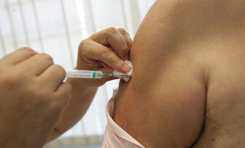A meta é vacinar quase 3 milhões de pessoas; até agora, 14 casos de sarampo foram registrados