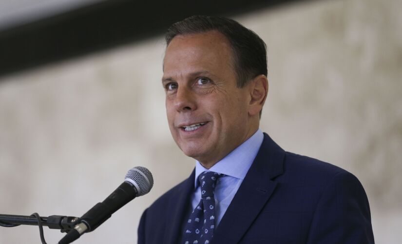 'A maioria dos governadores aprova a reforma e aprova a manutenção dos estados e municípios na proposta original do governo', disse