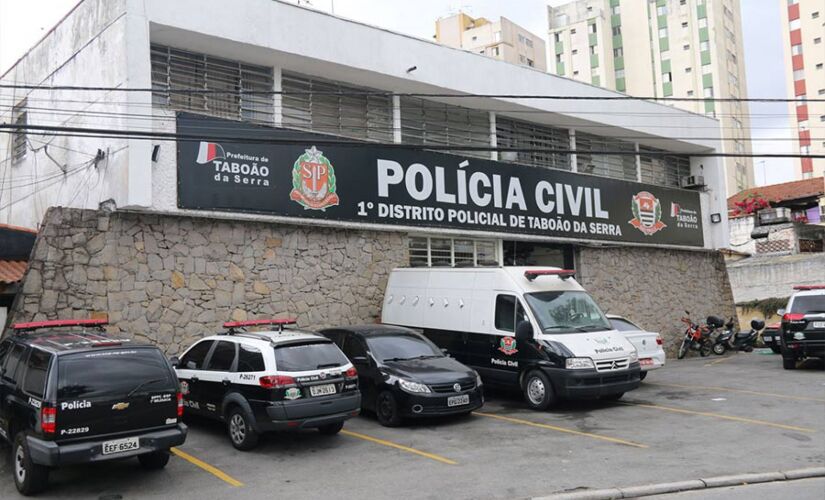 Caso foi registrado no 1º DP de Taboão da Serra, no Parque Santos Dumont; os policiais não ficaram feridos na ocorrência