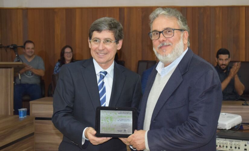 Prefeito de Porto Feliz, Dr. Cássio Habice Prado, entrega em evento as Medalhas Ecológicas 2019