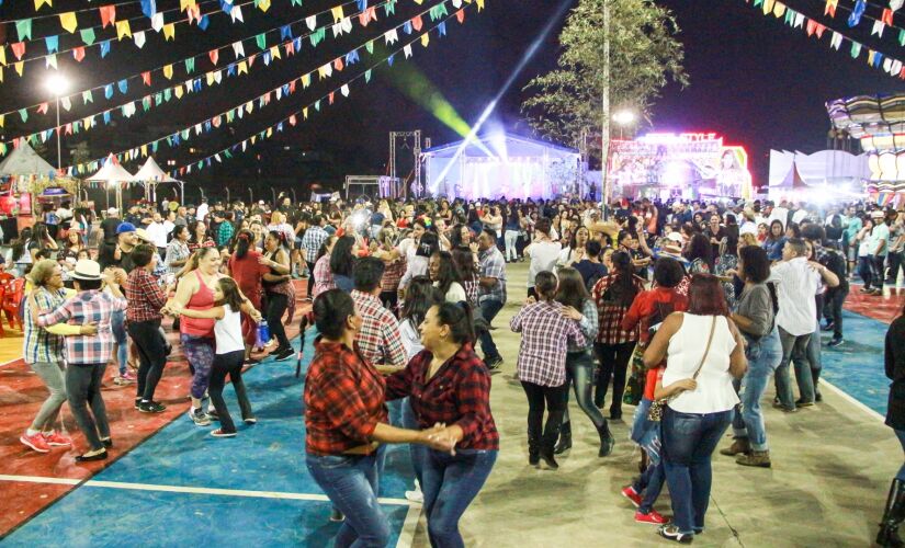 As quadrilhas juninas farão parte da programação do 'Quentão do Taboão', festa gratuita que começa no dia 28, na Arena Multiuso