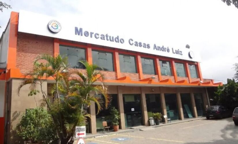 O incêndio atingiu o Mercatudo, uma das principais fontes de renda das Casas André Luiz