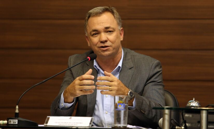 O prefeito de Florianópolis, Gean Loureiro (sem partido), exerce o seu primeiro mandato a frente da capital catarinense