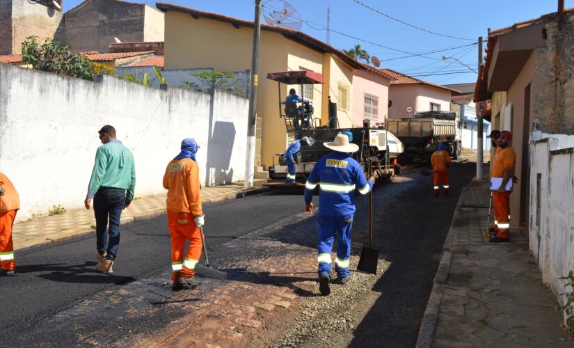 Mais de 40 km de infraestrutura asfáltica foram realizados em todas as regiões do município