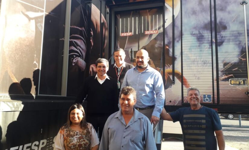 Neste mês de julho, aproximadamente trinta alunos estão realizando o curso de soldador de manutenção em Porto Feliz