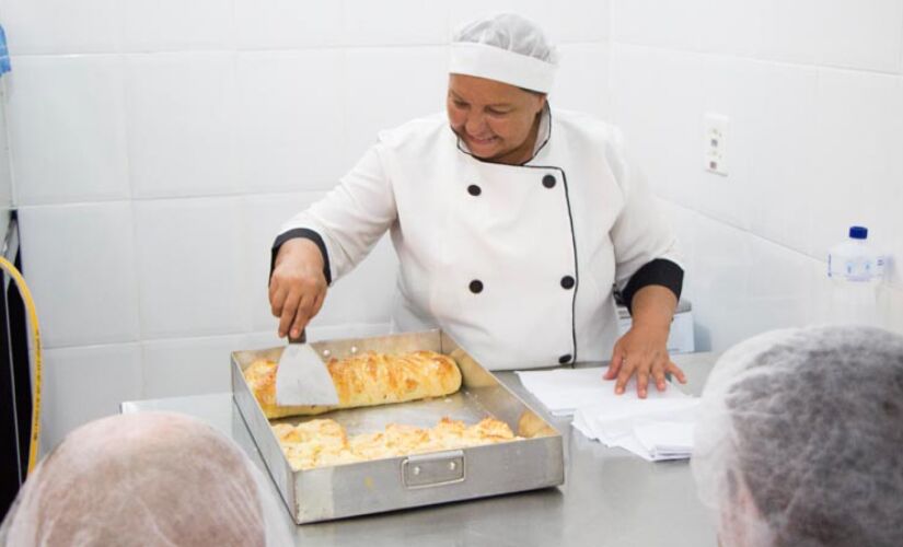 Curso de Padaria e Confeitaria Artesanal est&aacute; com inscri&ccedil;&otilde;es abertas no Fundo Social de Itanha&eacute;m 