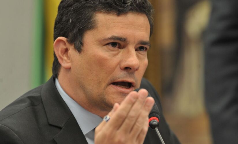 Os presos pela Polícia Federal são suspeitos de hackear os celulares de Sérgio Moro, de delegados da PF e de juízes