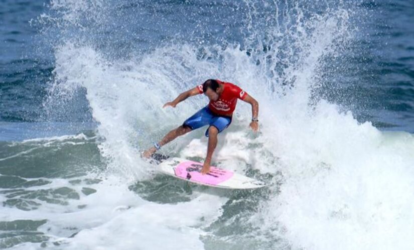 A 43ª edição do Ubatuba Pró Surf é realizada pela Associação Ubatuba de Surf e tem supervisão da Federação Paulista de Surf